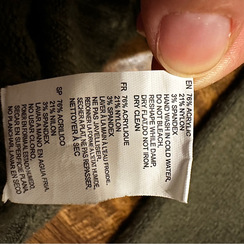 RD Style Janet V-Neck Sweater - Picture 6 of 6